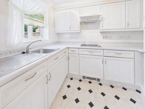 KITCHEN- click for photo gallery